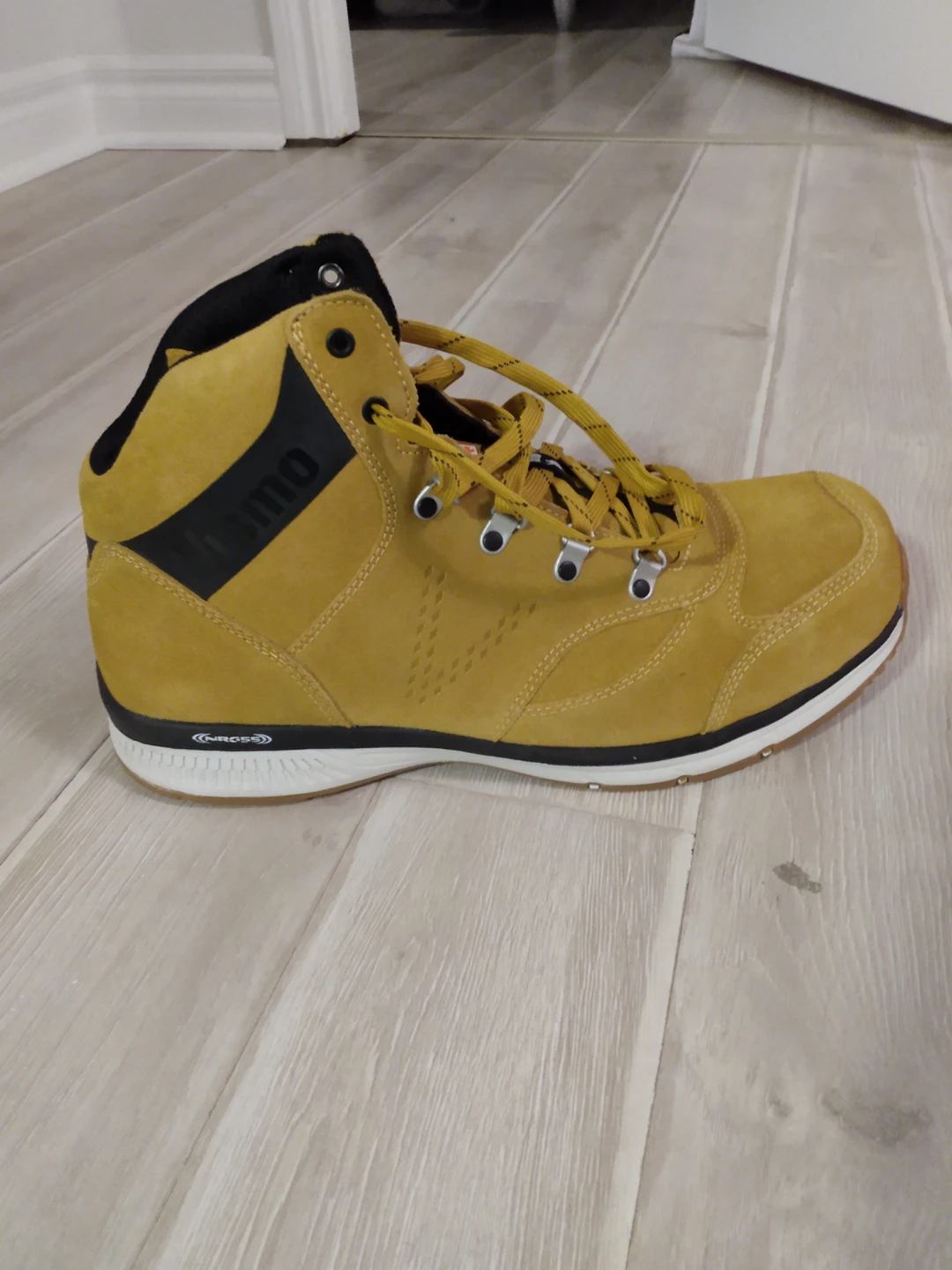 vismo  safety shoes - photo 2