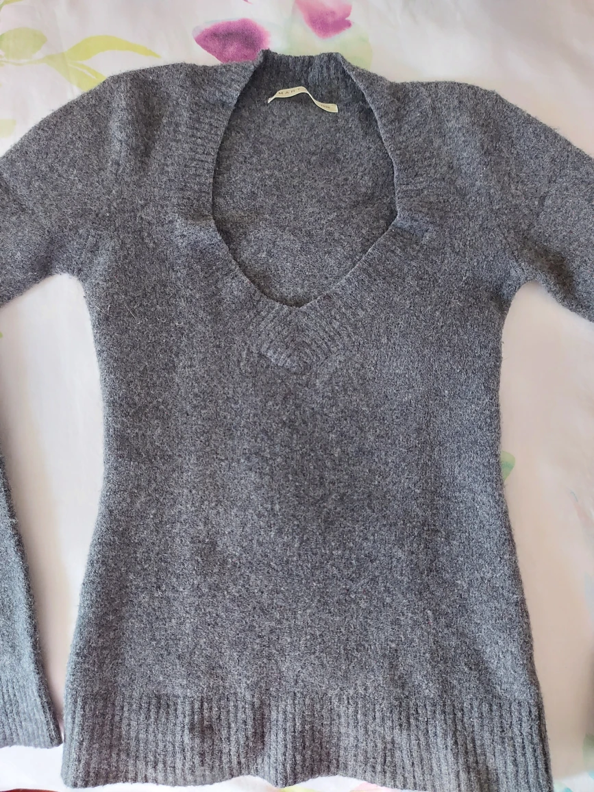 Smart Set Grey Merino Wool Blend V-Neck Sweater thumbnail
