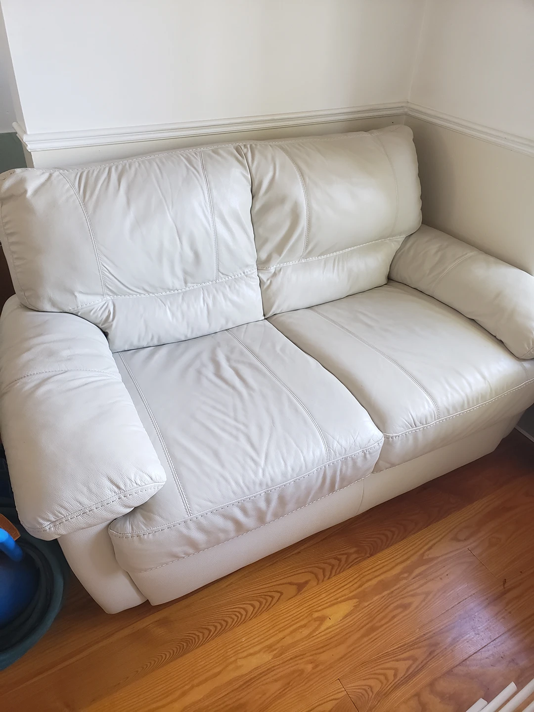 sofa - photo 2