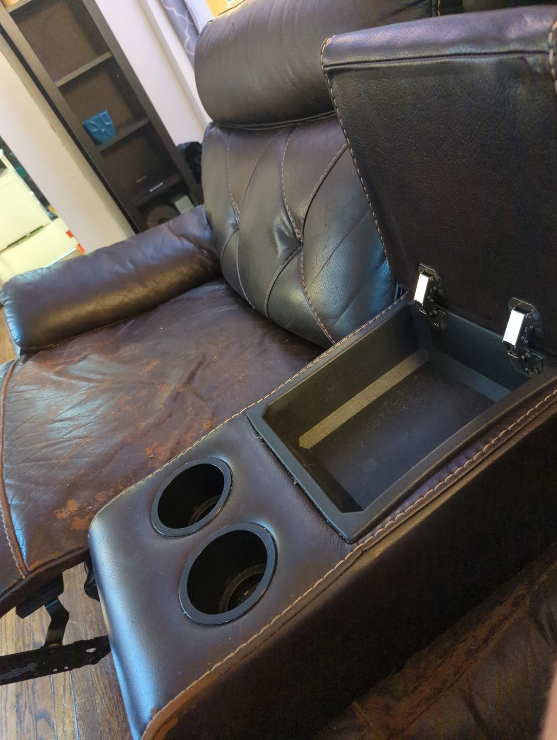 CURB ALERT  WORN RECLINER SECTIONAL COUCH 9'X10' #freecycle image indicator(6)