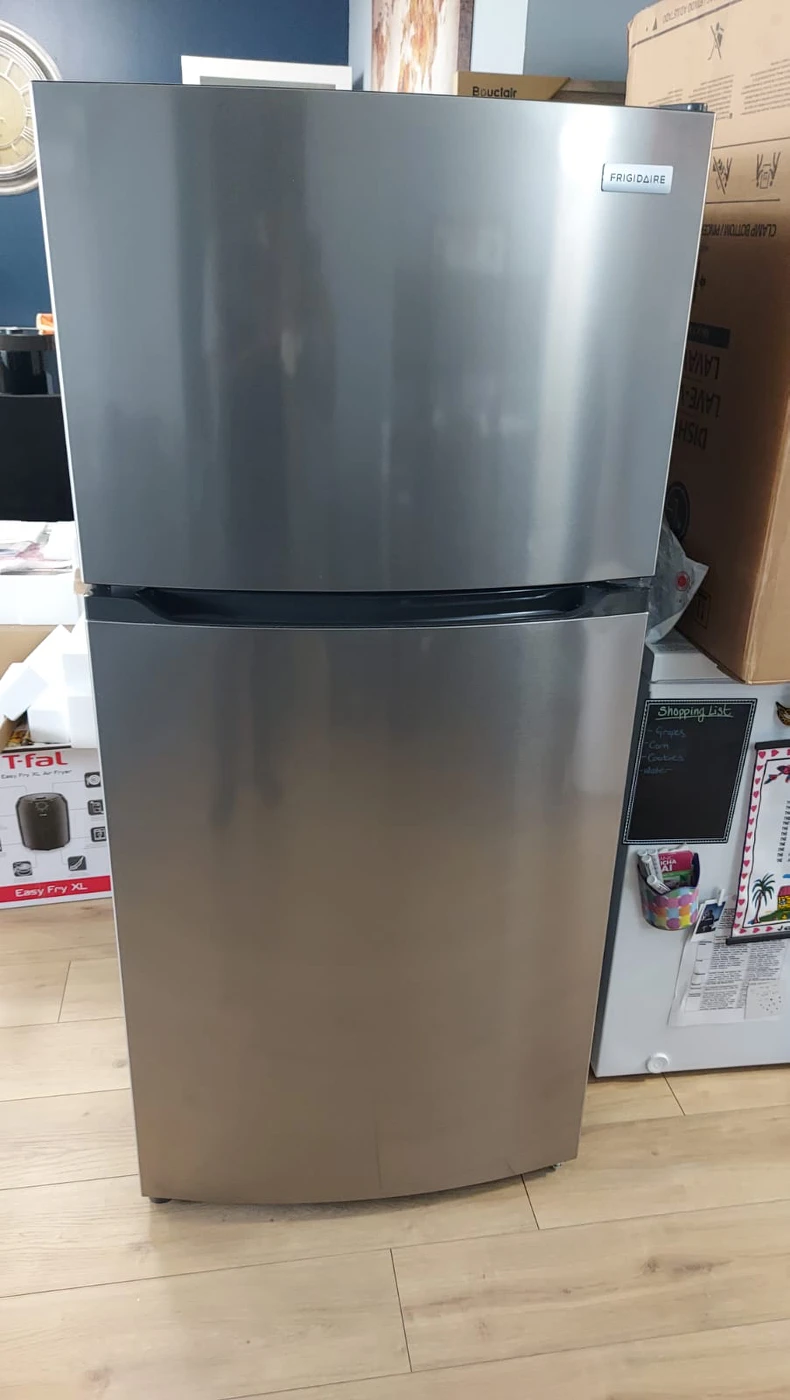 1.5 yr old Frigidaire Fridge 13 cu ft thumbnail