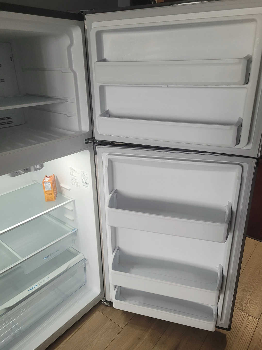 1.5 yr old Frigidaire Fridge 13 cu ft image indicator(4)