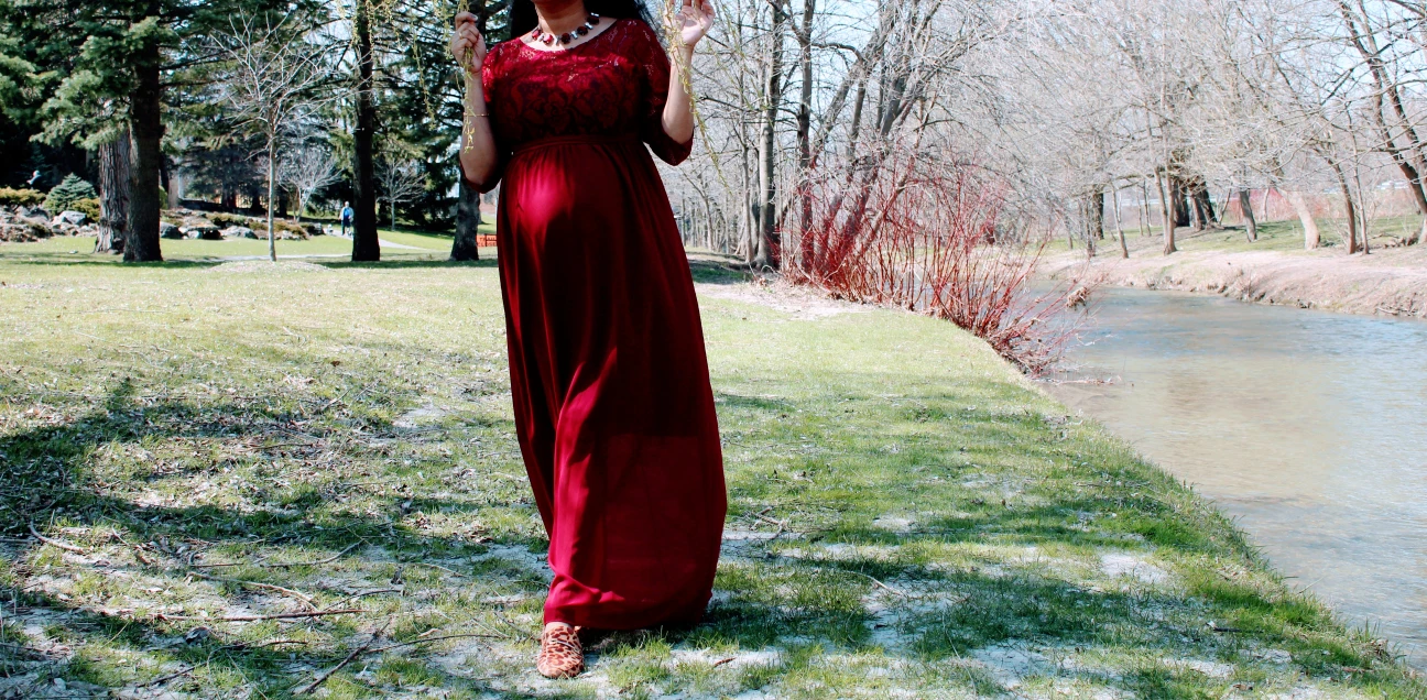 Maternity Maxi Gown image indicator(2)