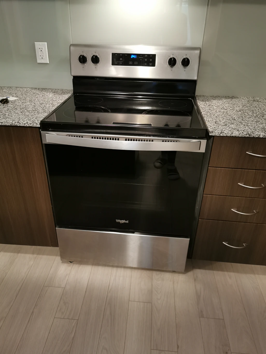 Electric Range for sale thumbnail