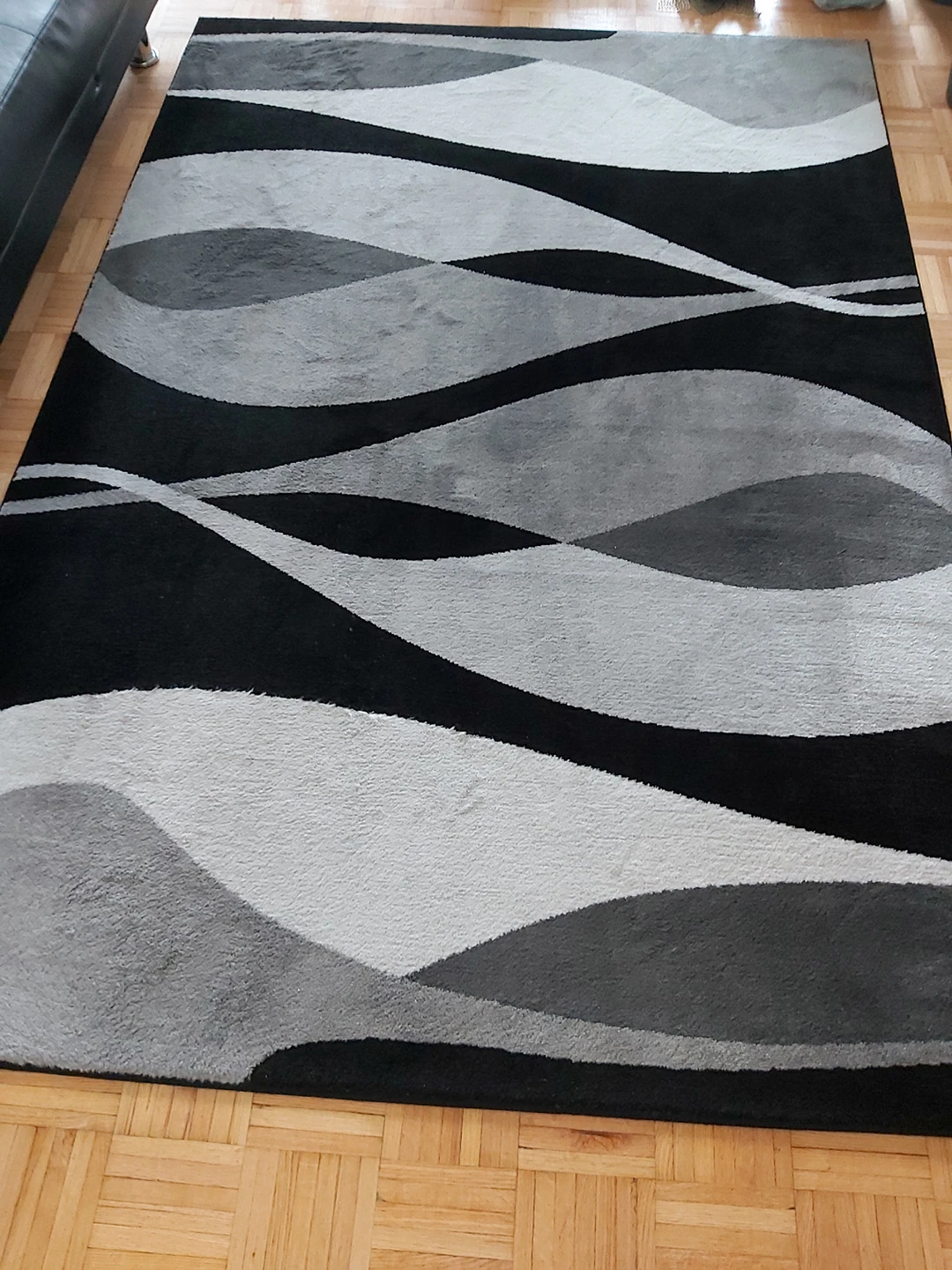 Area Rug (5'3" x 7'7") thumbnail
