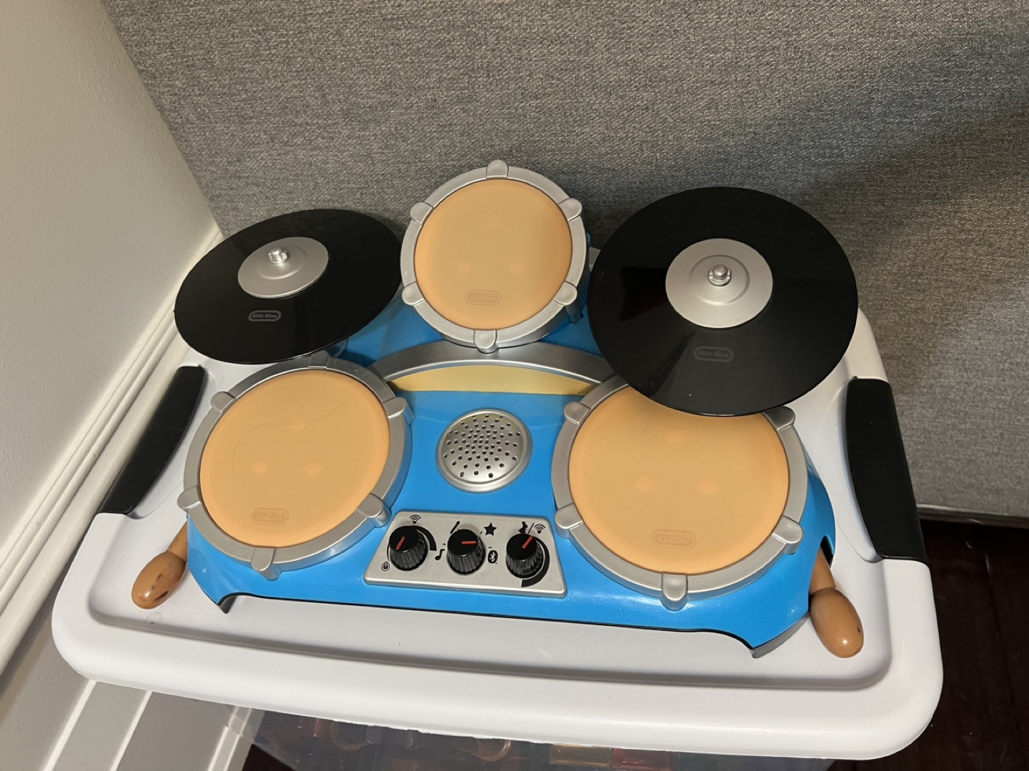 Brand New Little Tykes Drums thumbnail