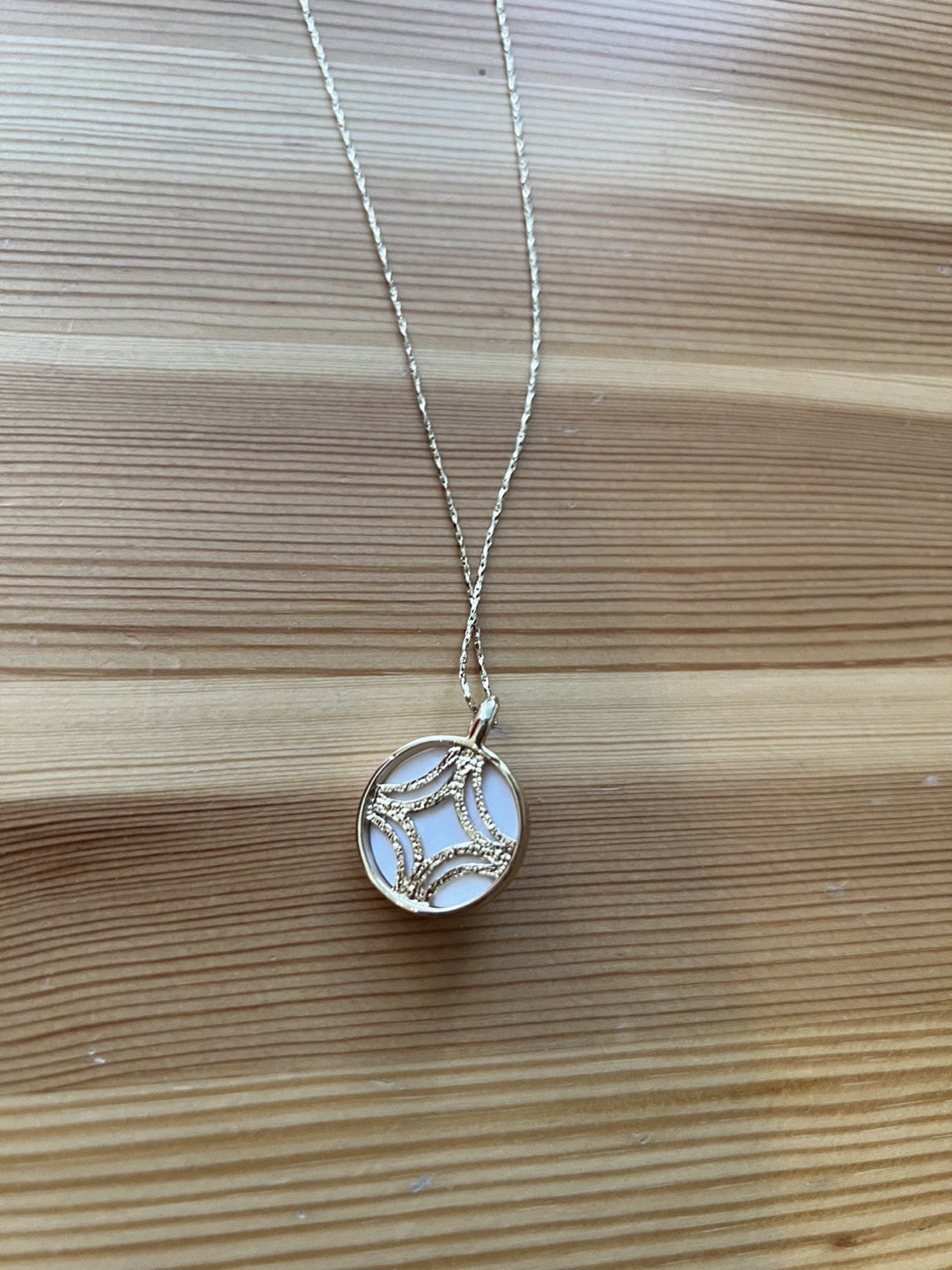 Elegant necklace - photo 3
