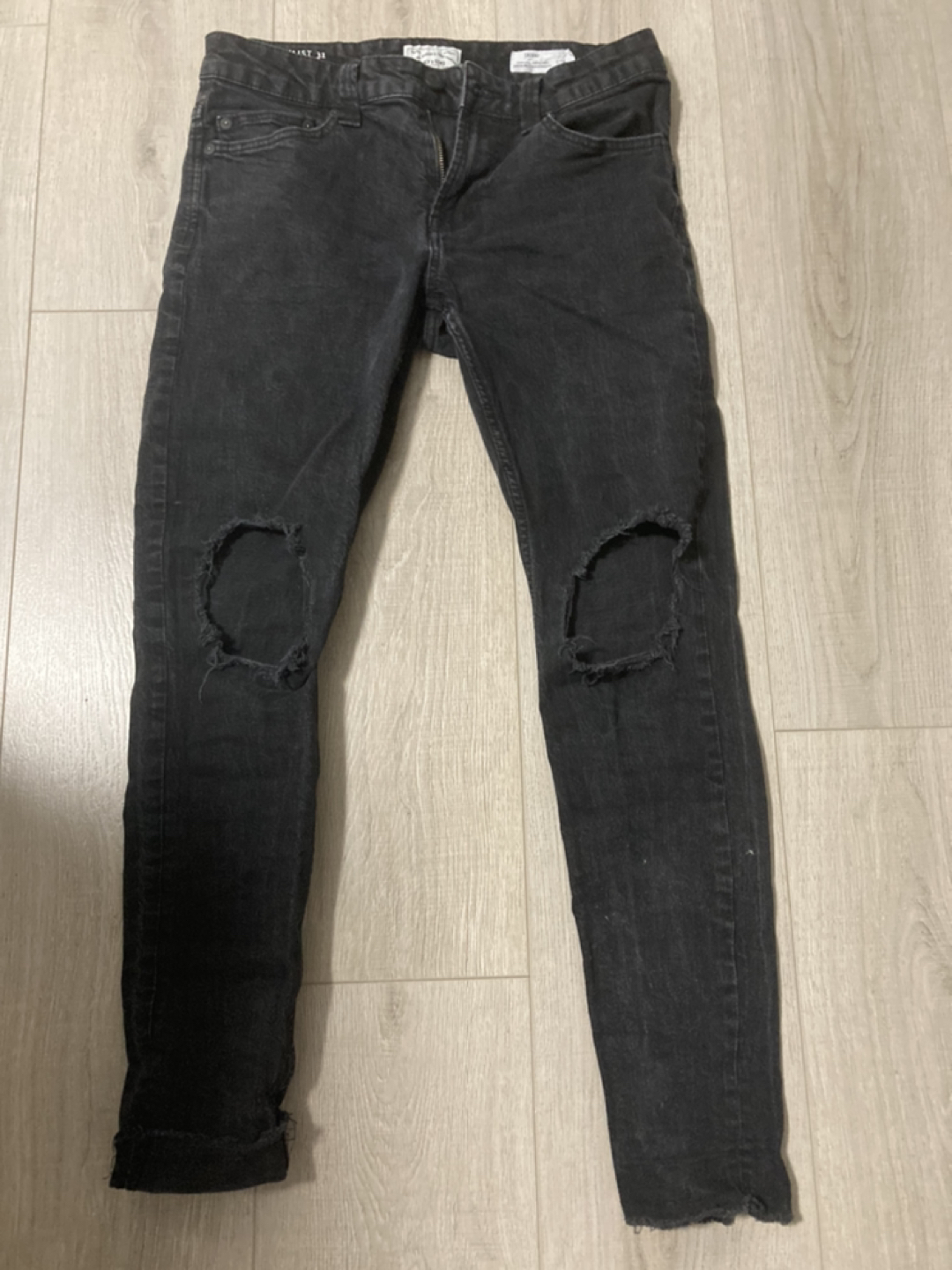 Men’s black ripped skinny jeans 31x32 thumbnail