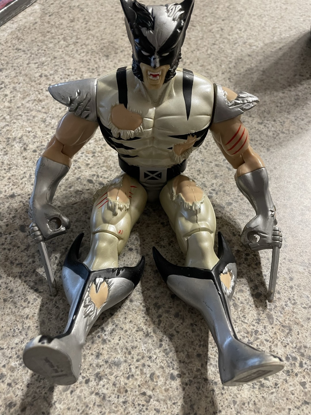 Vintage Marvel 1997 Wolverine Figure - photo 5
