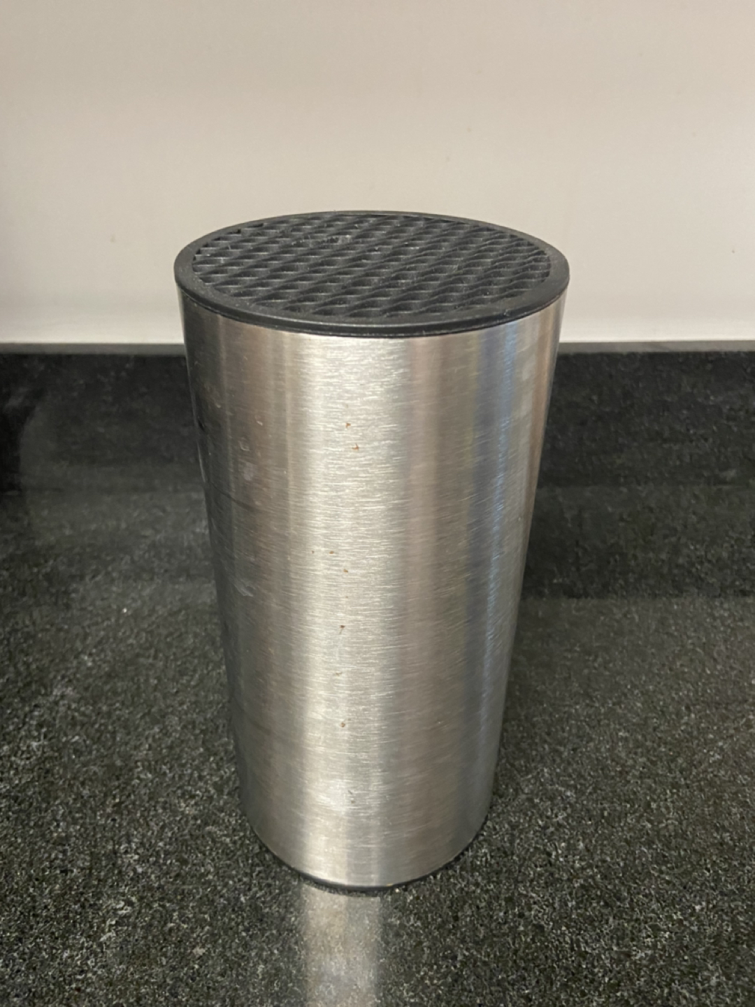 Knife holder