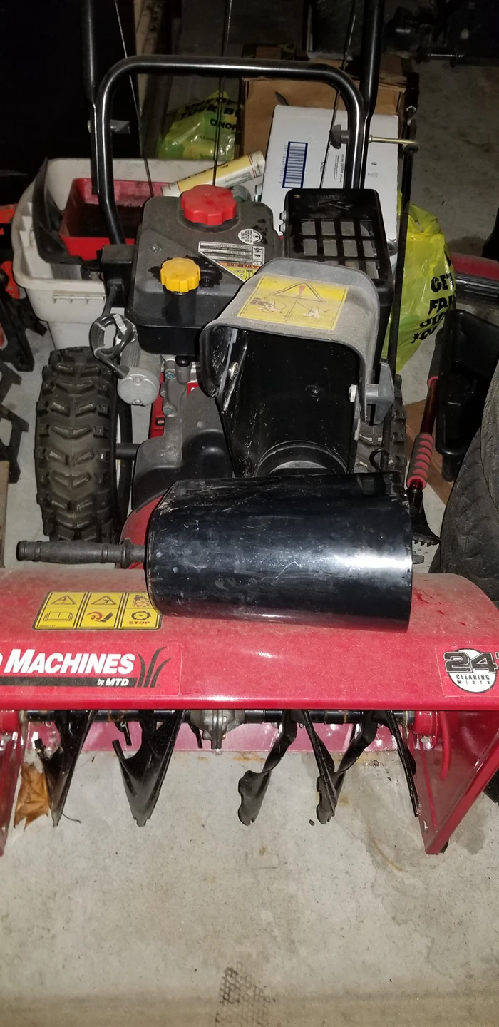 yard machines snowblower, no wear and tear and no rush