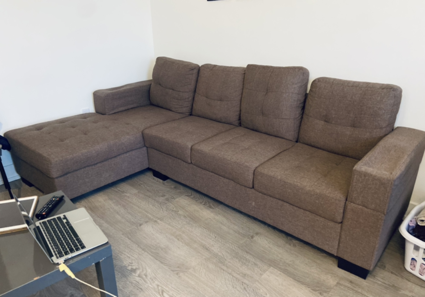 Structube Sofa in great condition! - photo 4