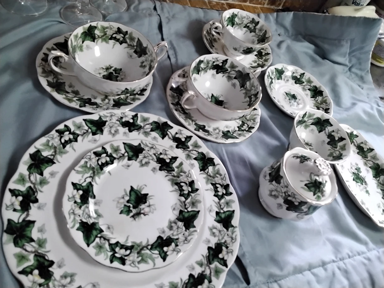 Collection of Royal Albert "Ivy Lea"  Selling as Bundle Only thumbnail