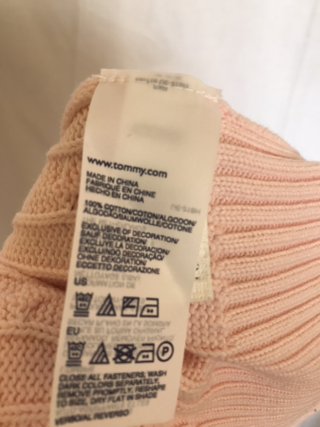 Tommy Hilfiger Pink Sweater - M image indicator(7)