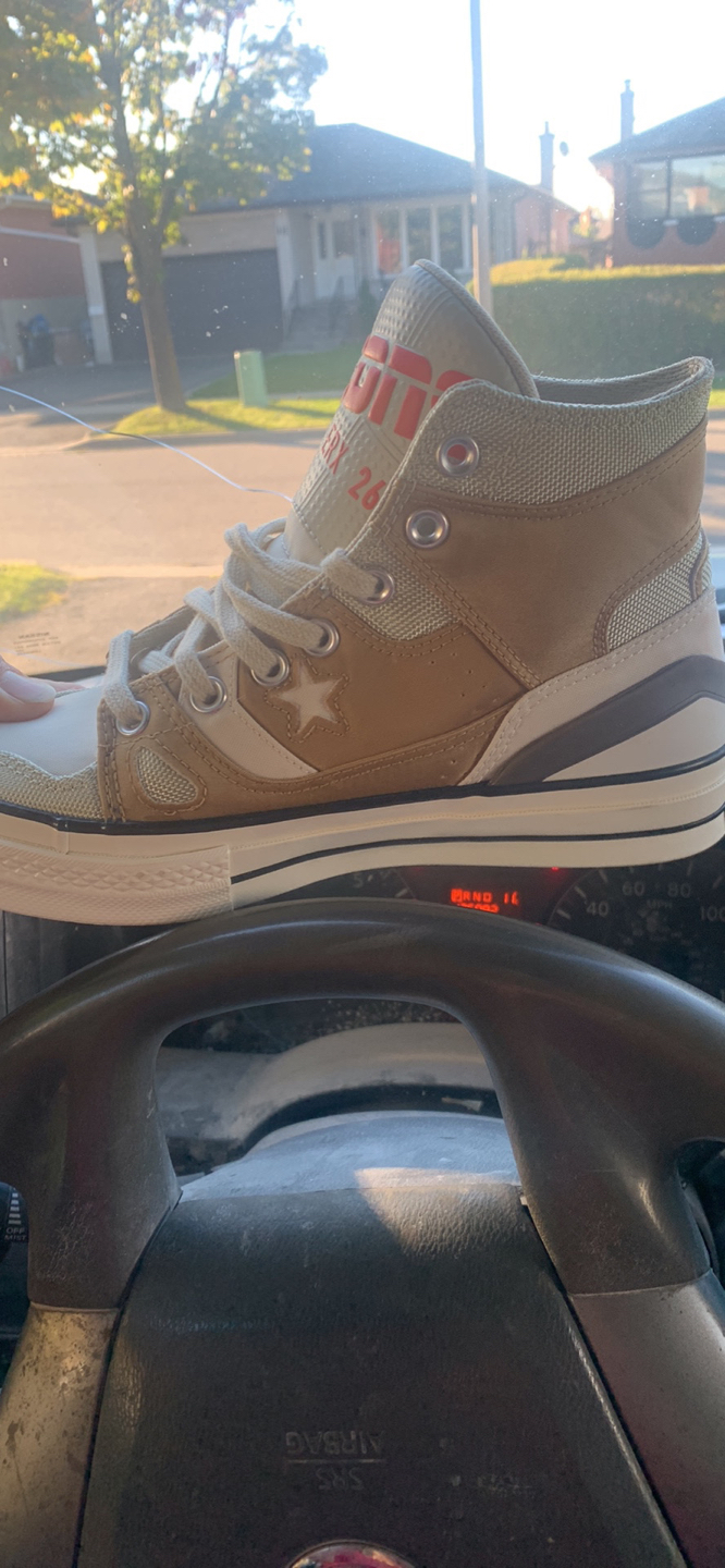 Converse unisex shoes