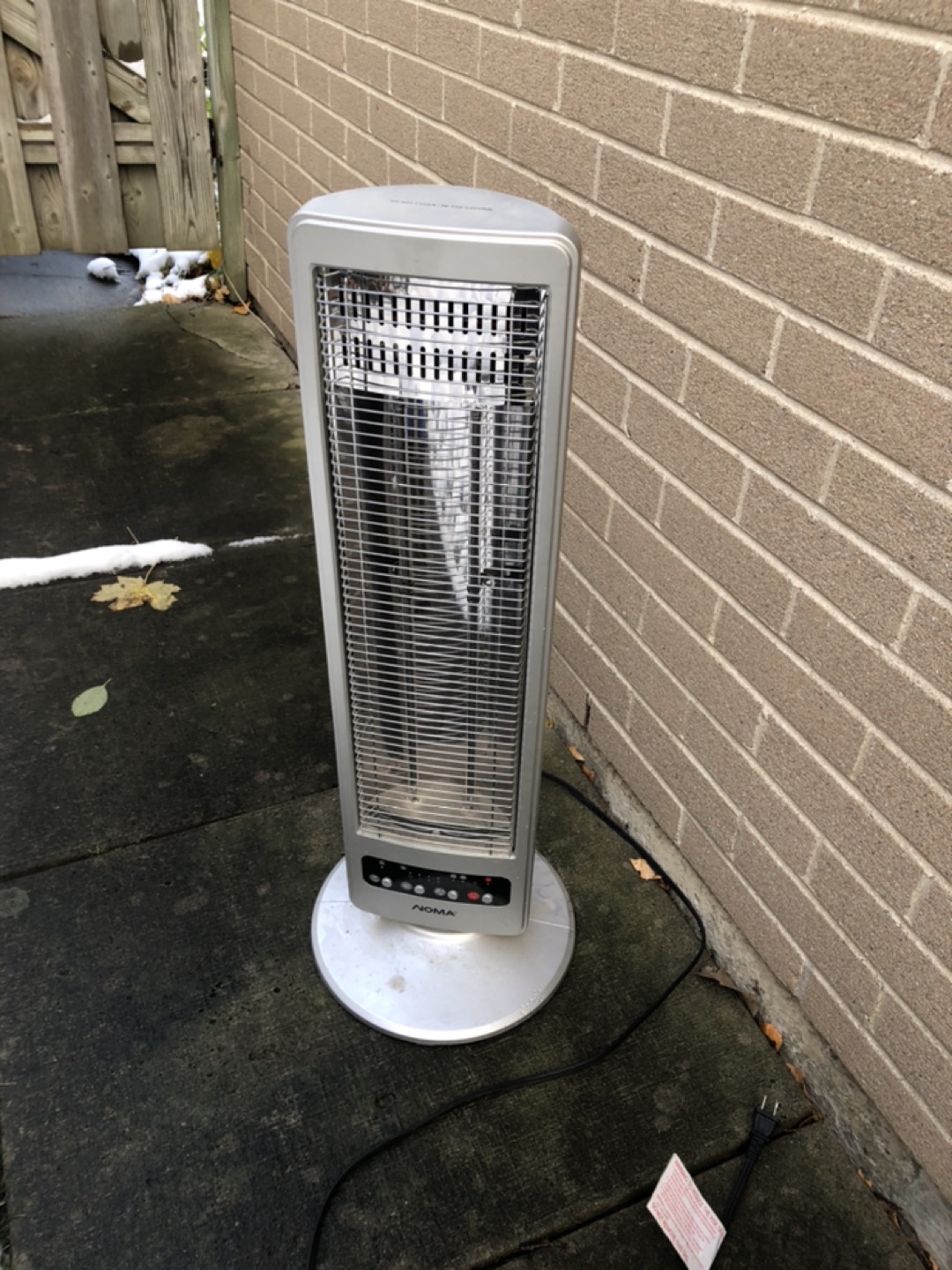 Noma tower heater
