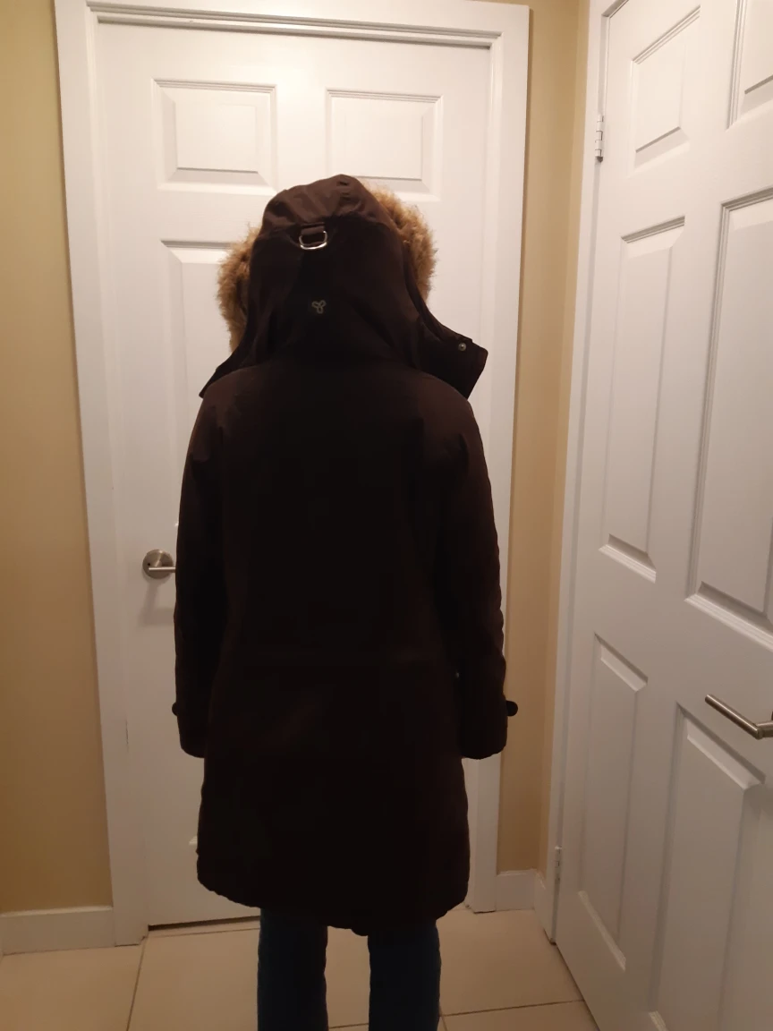 Aritzia winter coat small size - photo 2