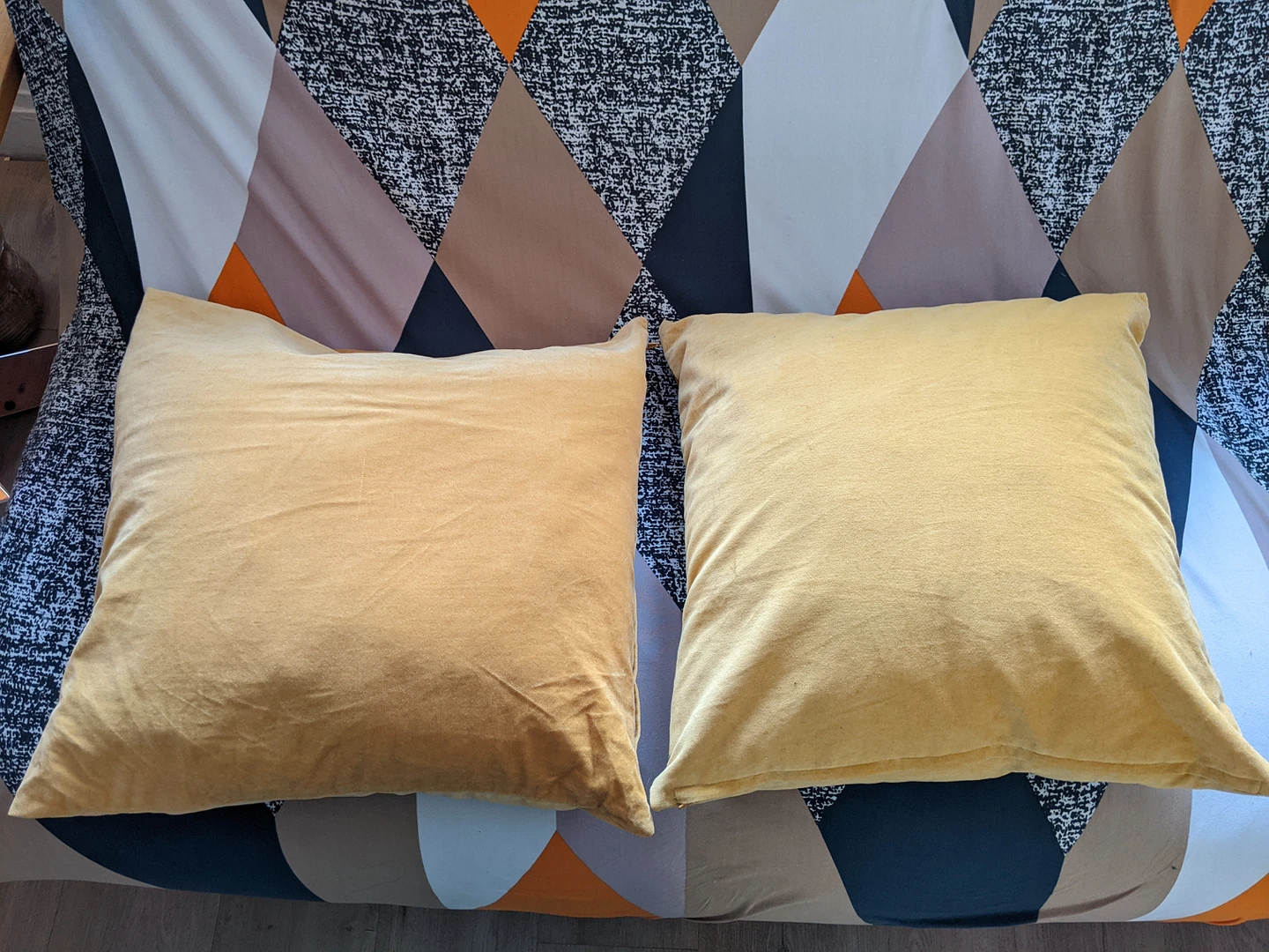 Throw pillow cover. thumbnail