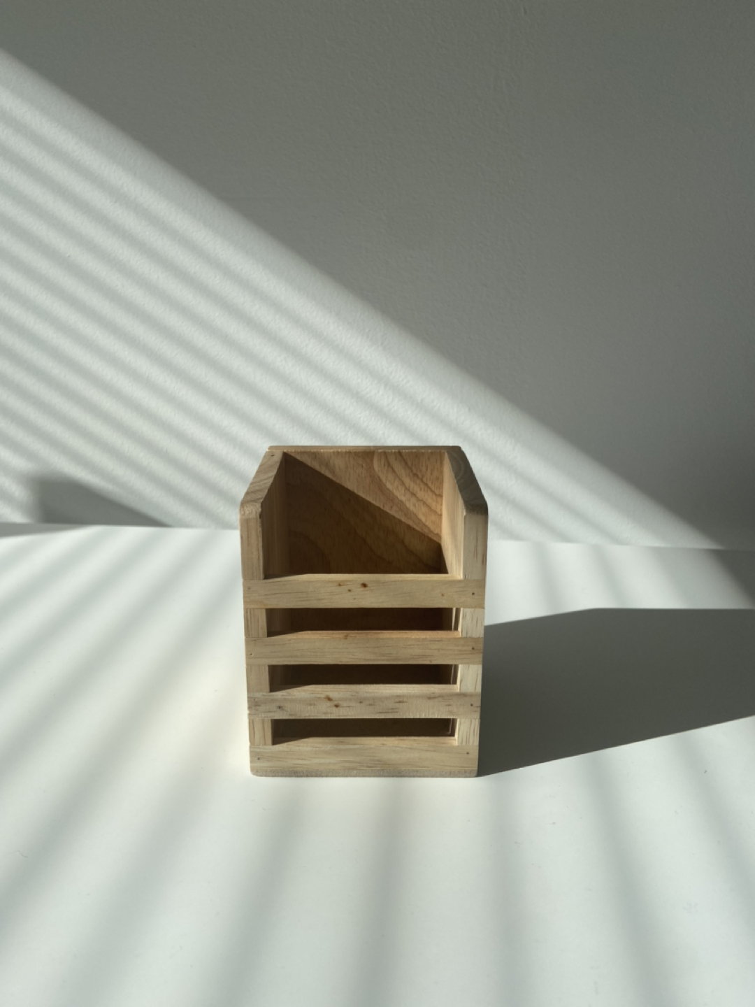 Wooden pen holder - photo 2