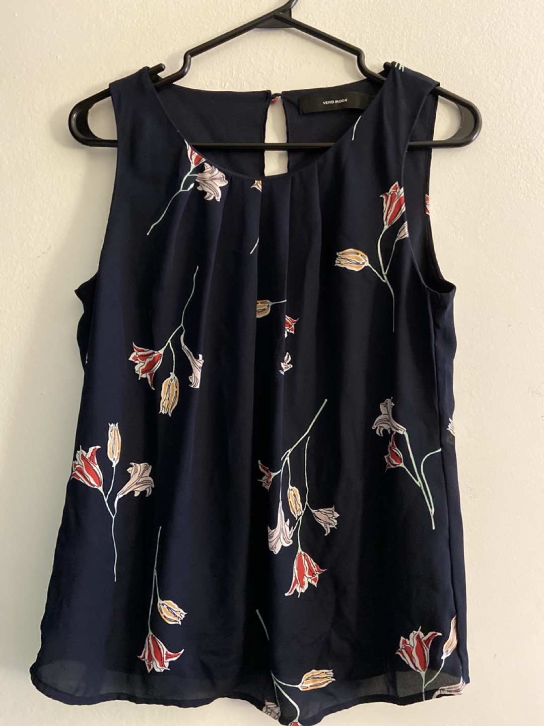 Vera Moda Navy Floral Sleeveless Work Top thumbnail