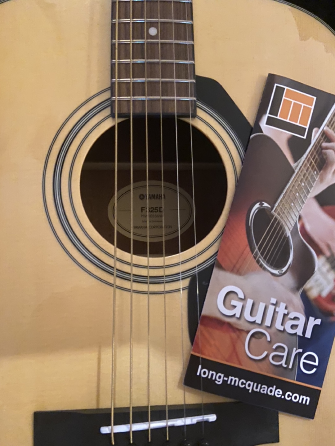 Guitar & Shoulder Carrying Case - NEW image indicator(2)