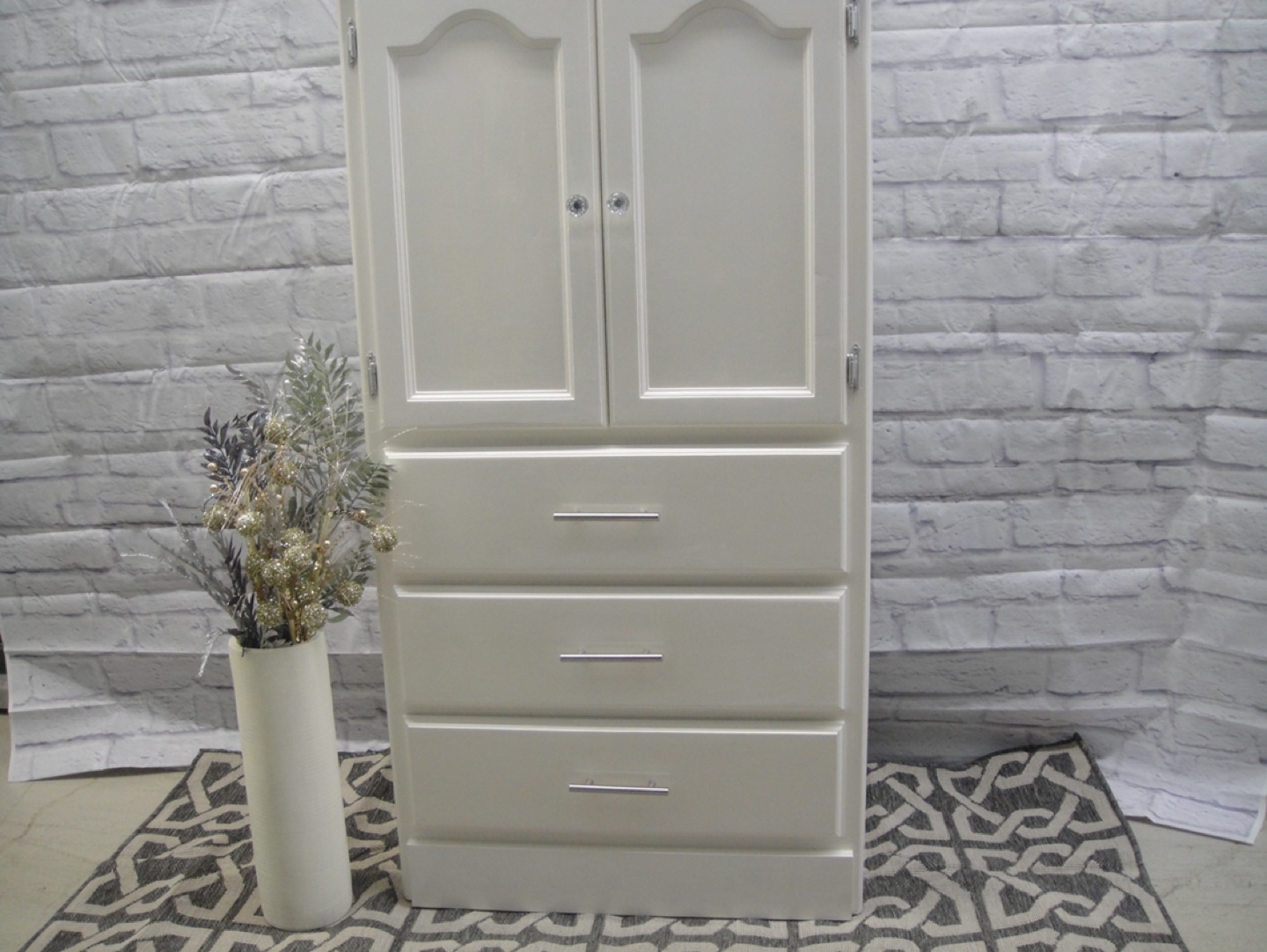 Fully refurbished Cabinet/wardrobe for sale - photo 2