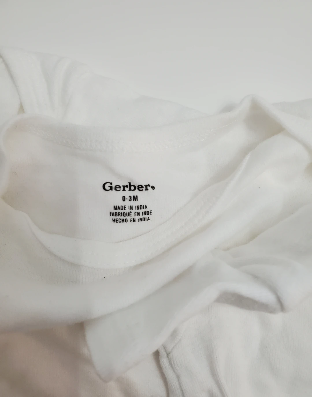 Baby clothes (Gerber 0-3 months onesies) - photo 2