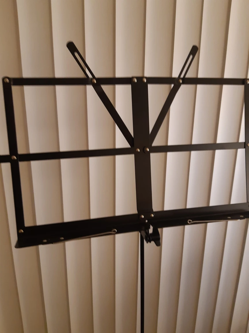 foldable music stand (bag included) - photo 2
