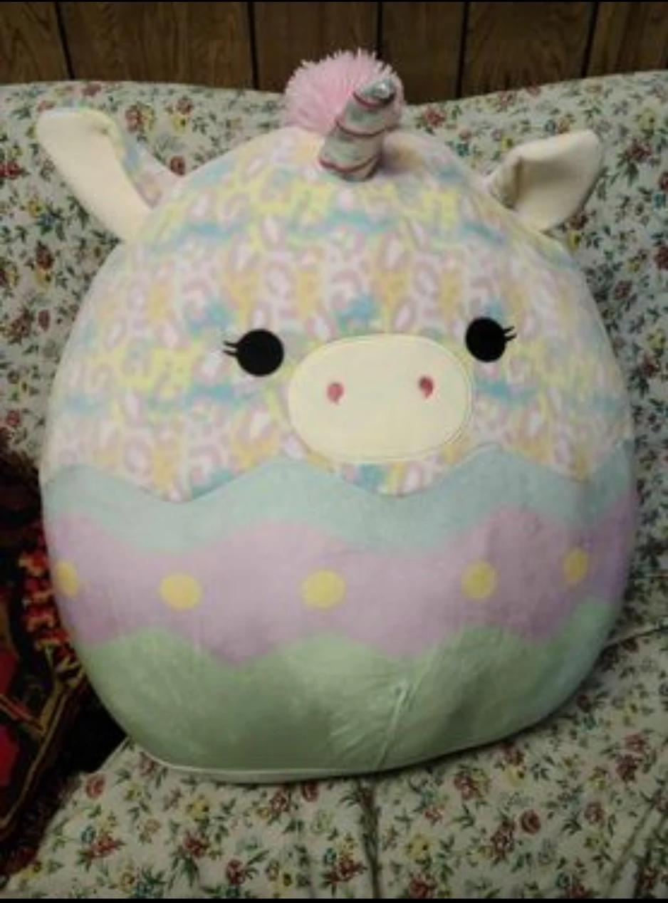 Unicorn 🦄 Squishmallow thumbnail