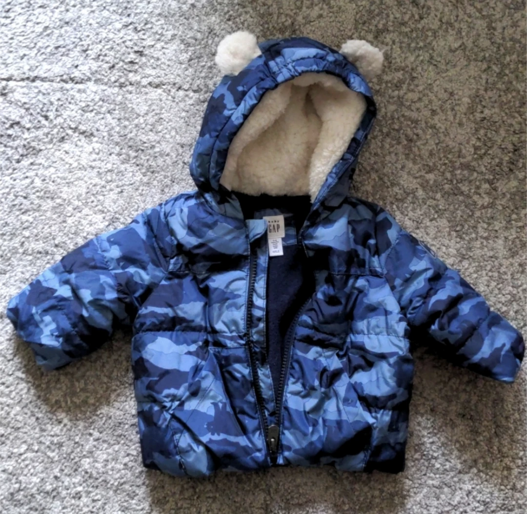 Baby Gap Blue Camo winter jacket 0-6 months thumbnail