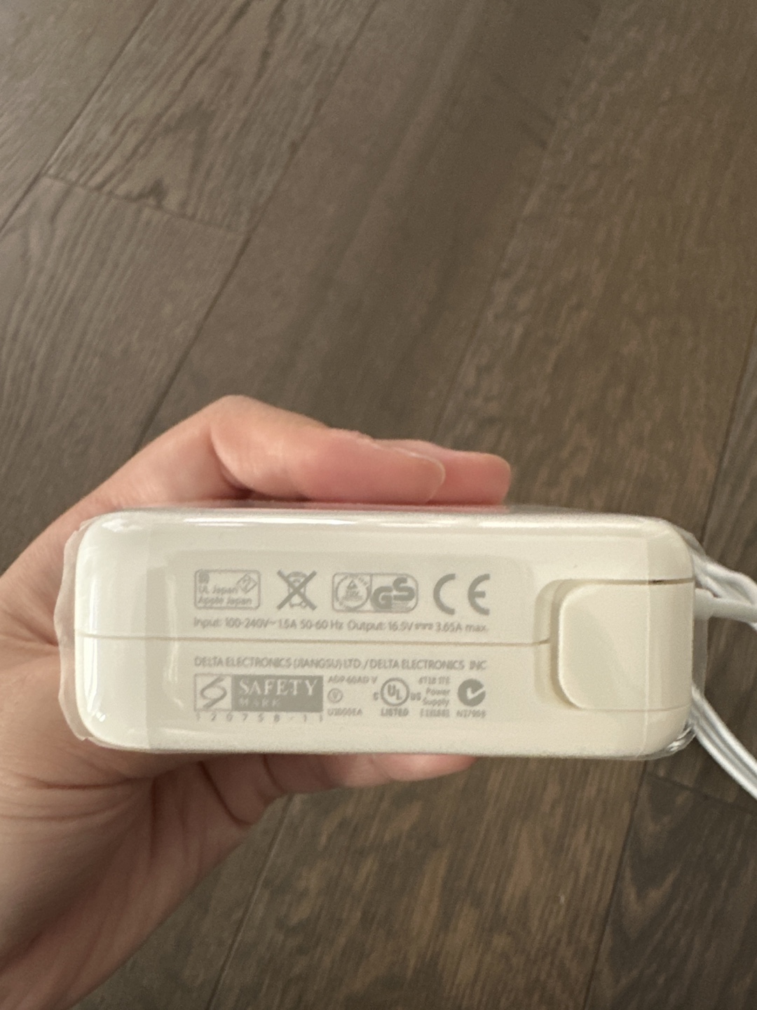 New Genuine Apple MacBook Pro AC Adapter Charger Magsafe 2 - photo 3