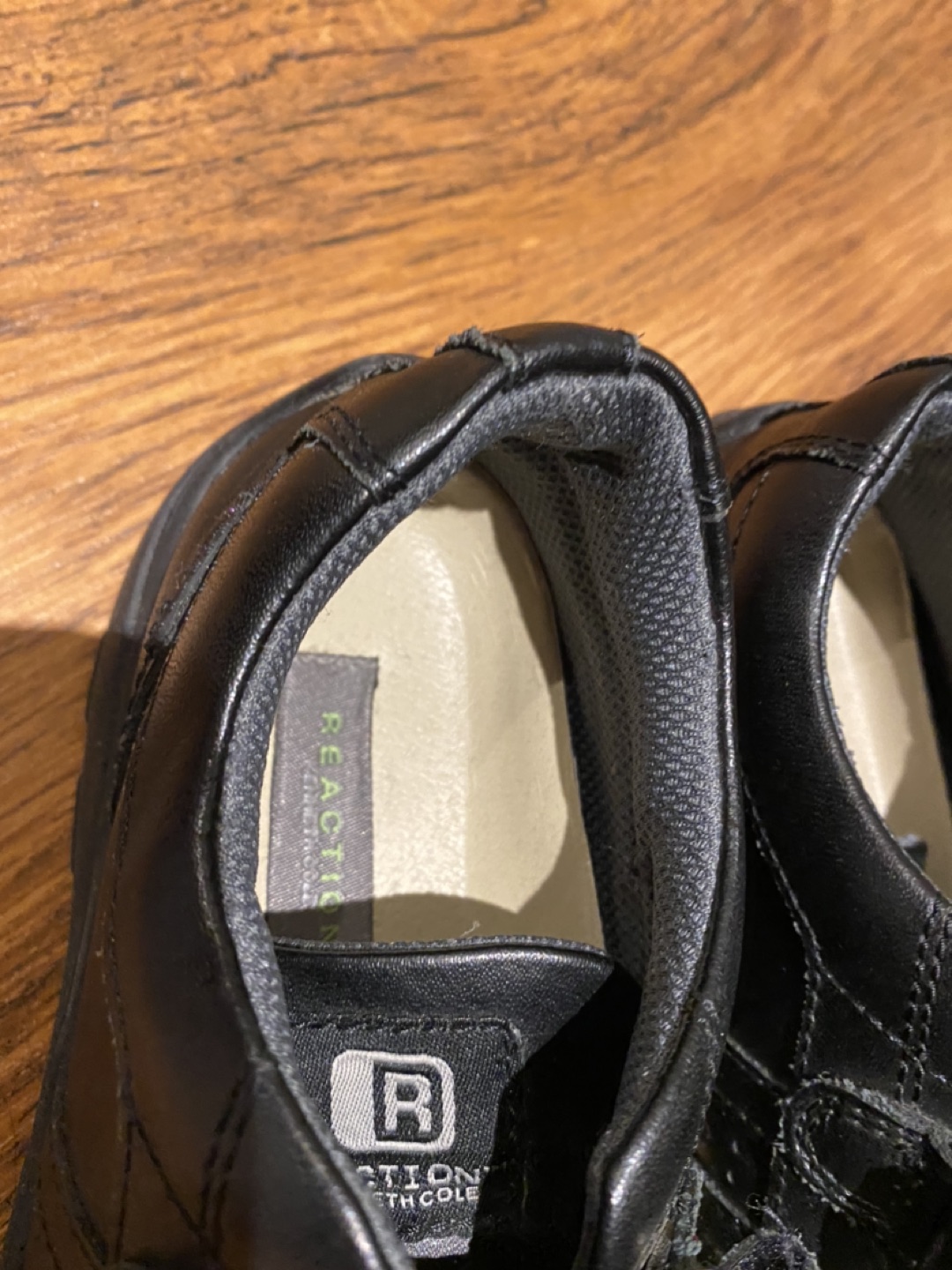 Boys Black Kenneth Cole Reaction shoes size 3 image indicator(4)