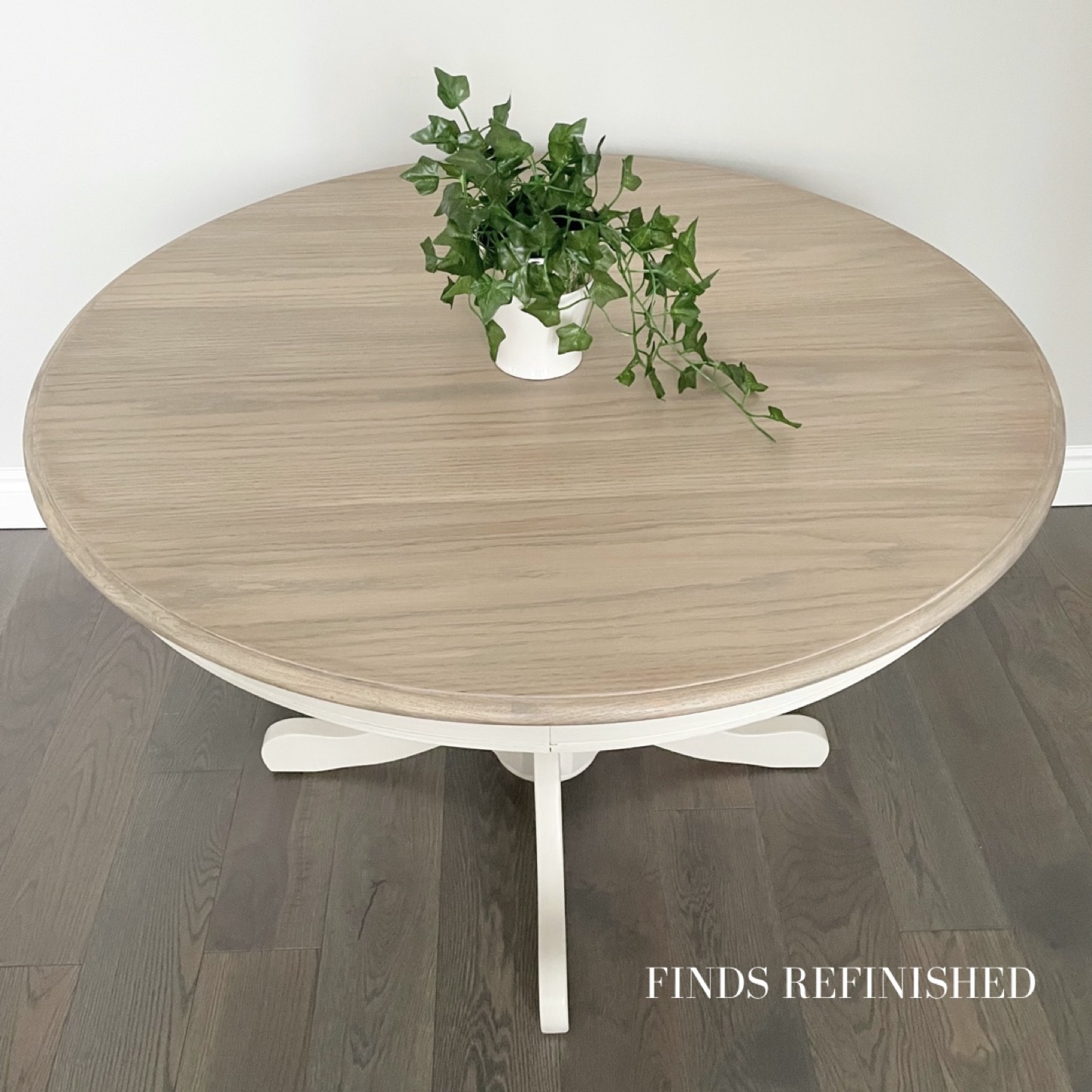 Refinished Round Table - photo 2