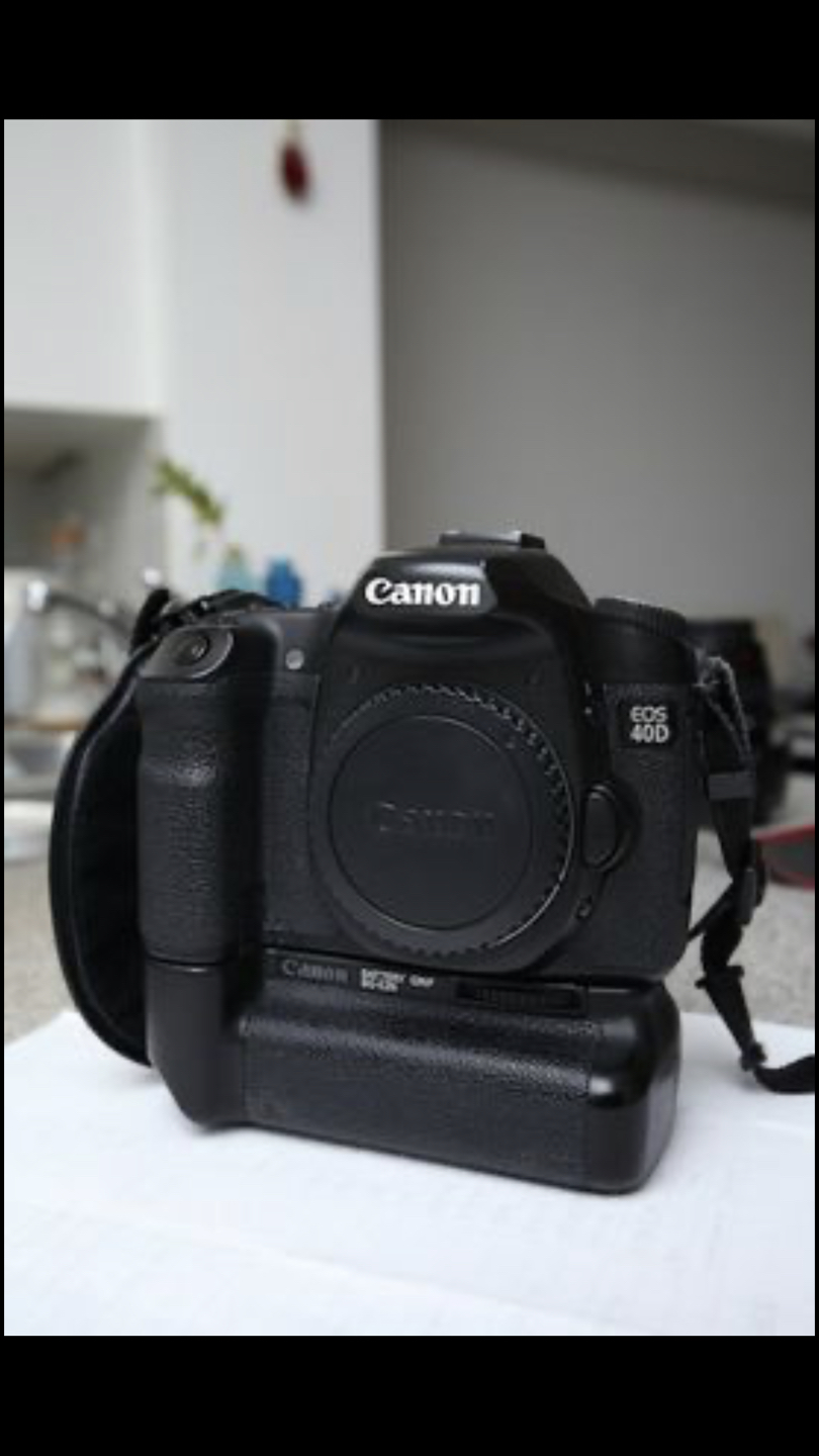 Canon 40D with a grip - photo 3