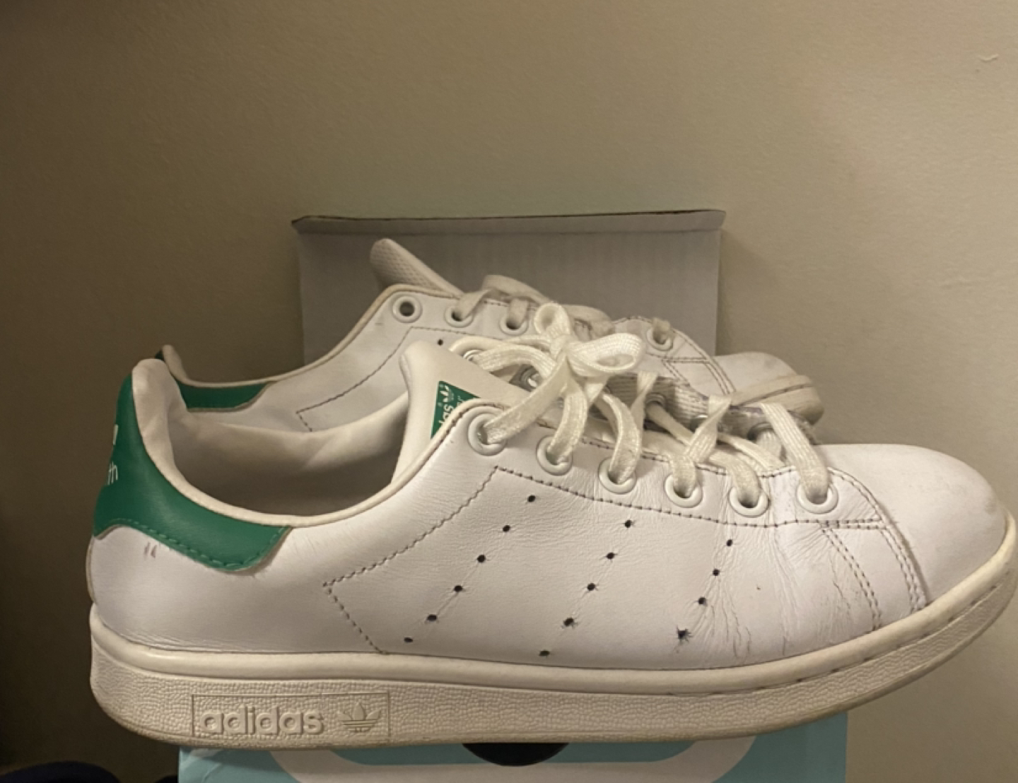 #Freecycle Adidas Stan Smith Sneakers