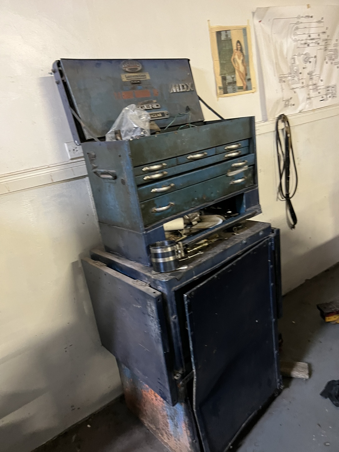 Antique tool case like no other image indicator(3)