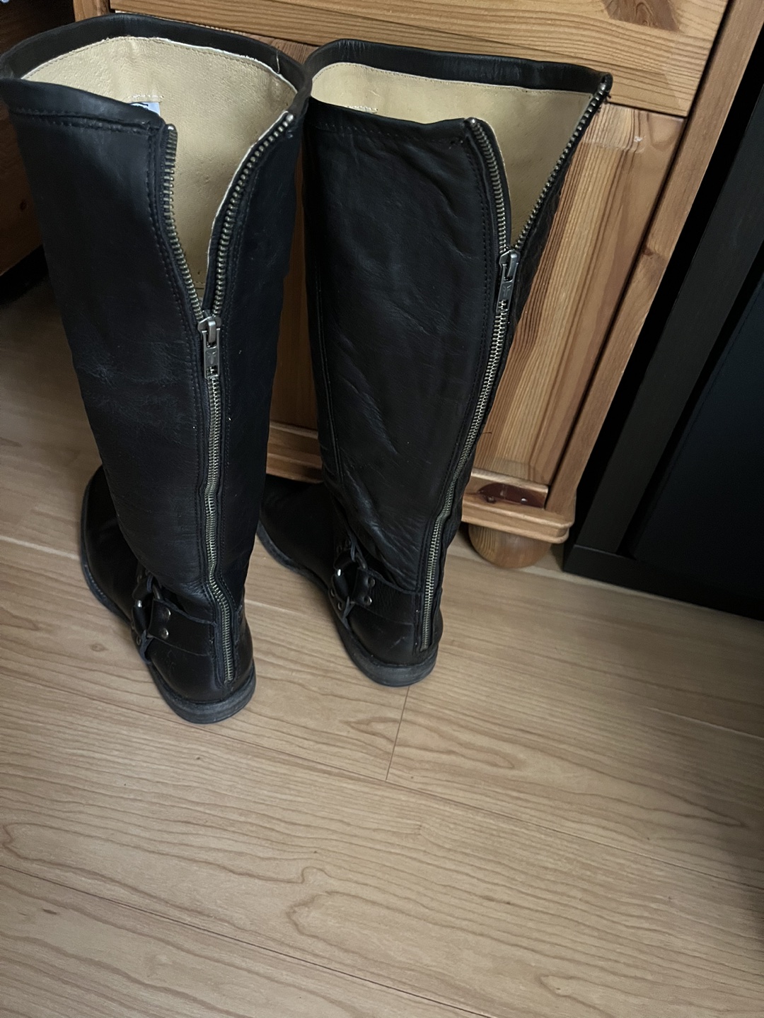 Ladies Size 10 FRYE boots - photo 2