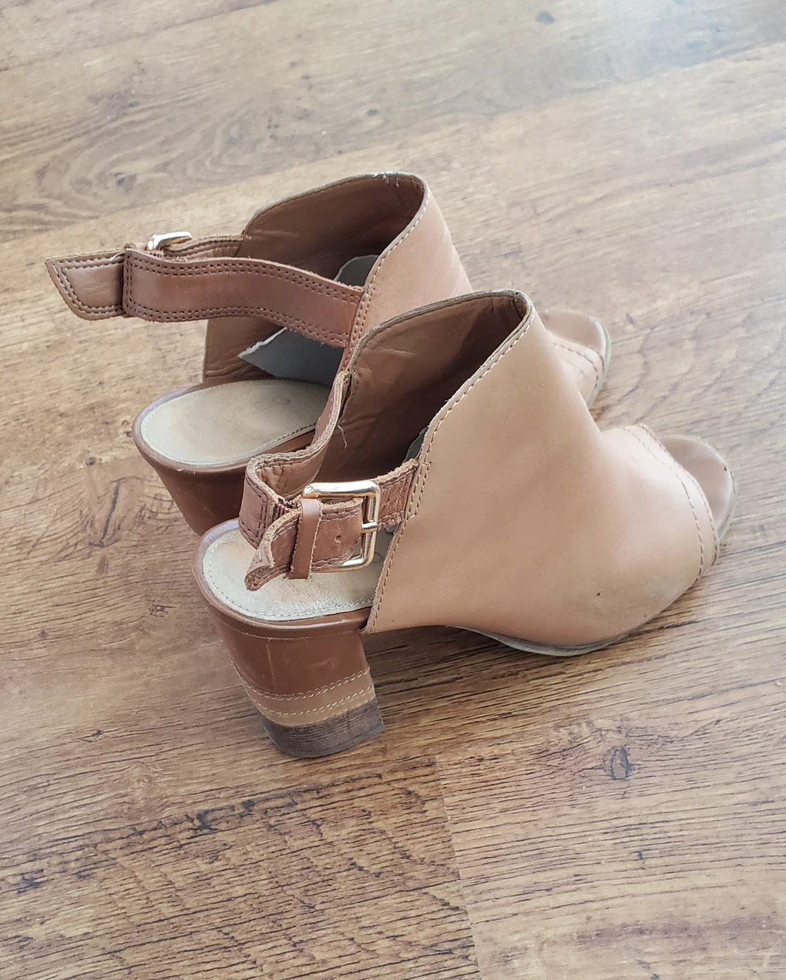 Free Women's Sandals, Size 36 #freecycle thumbnail