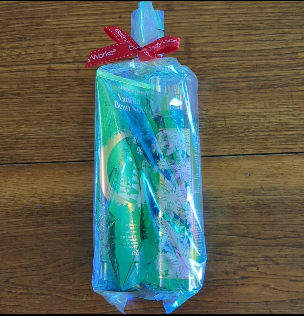 Bath and Body Works gift set thumbnail