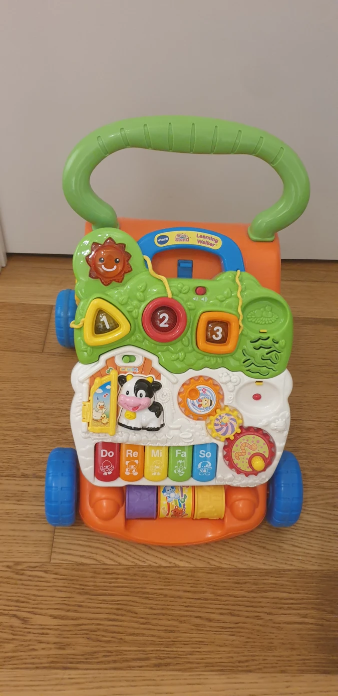 Vtech sit to stand learning walker ⚽️