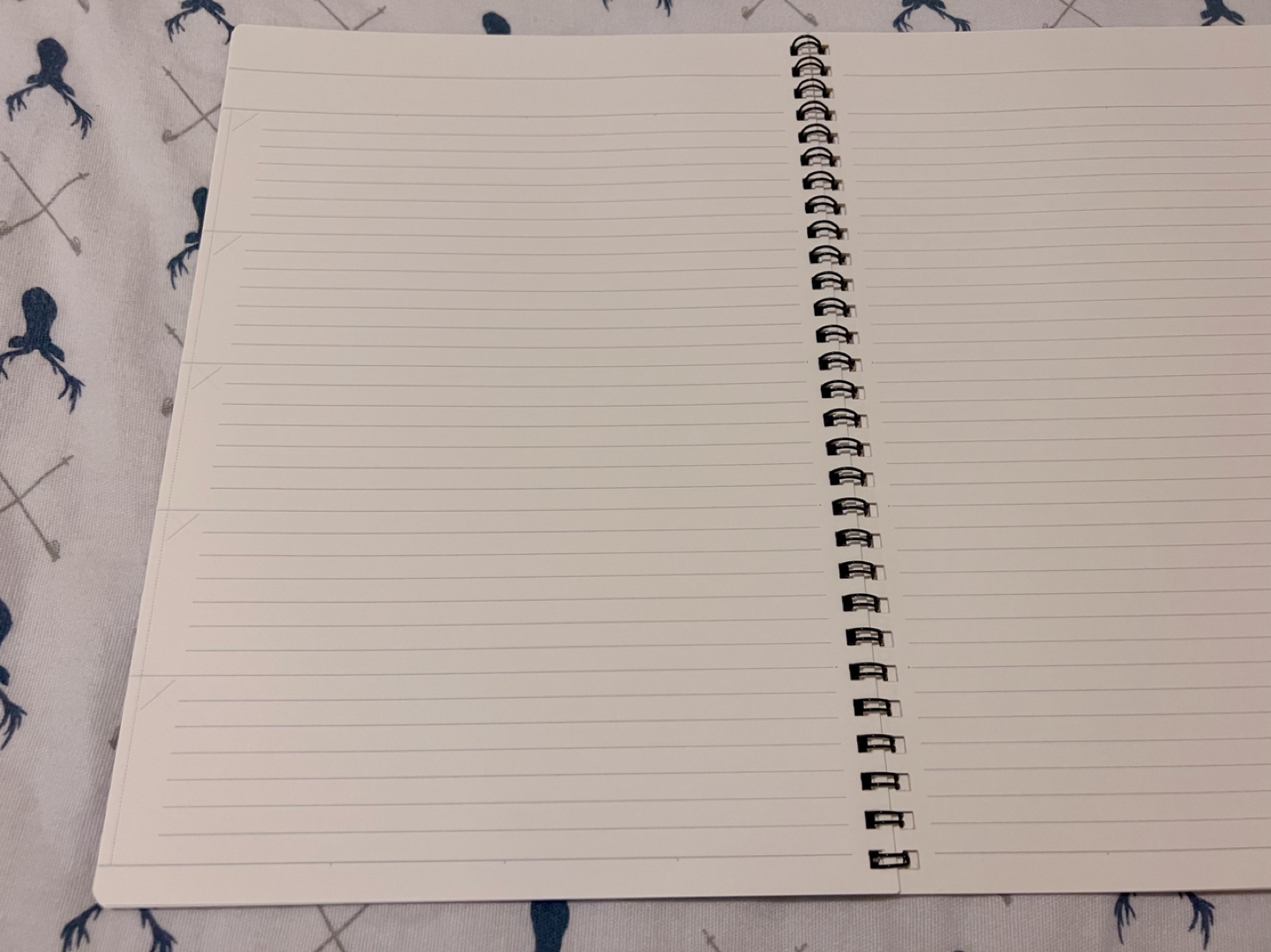 Kokuyo Twin Ring Notebook B5 6mm×35lines 40sheets New image indicator(3)