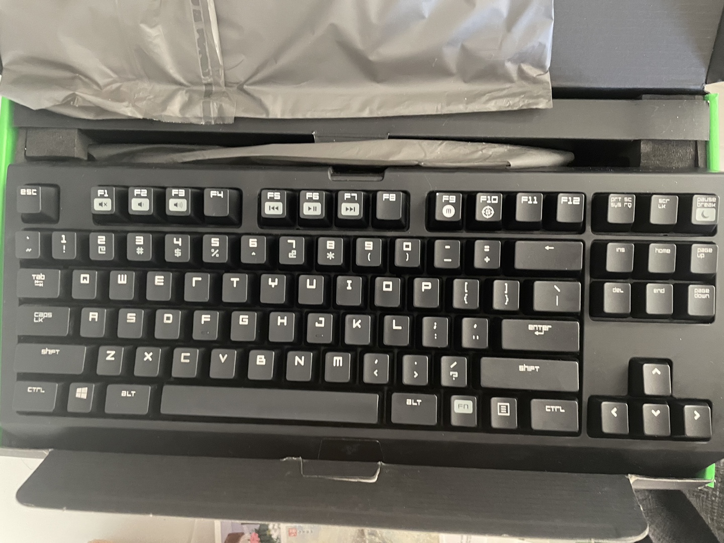 Razer mechanical keyboard (orange key) thumbnail