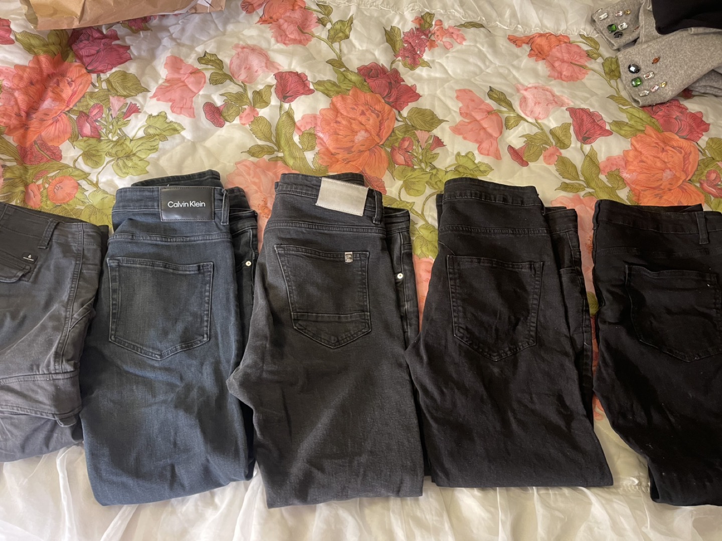 5 stylish jeans for men thumbnail
