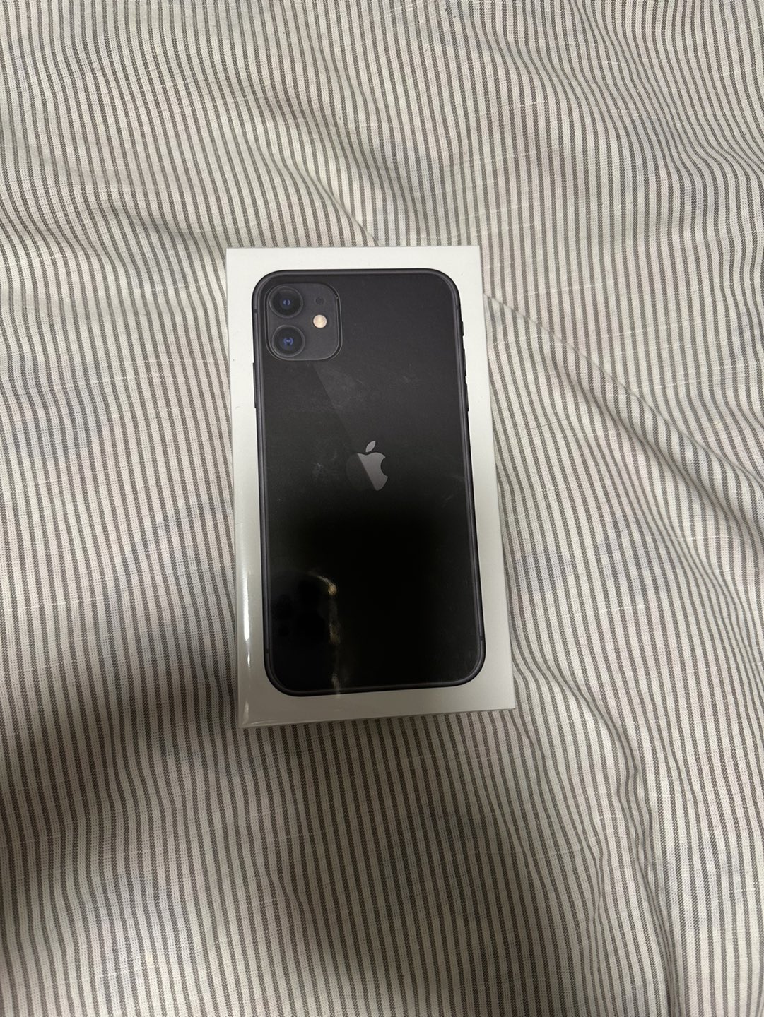 iPhone 11 thumbnail