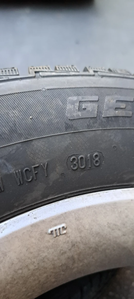 Winter tires and rim. Suzuki SX4 - photo 2