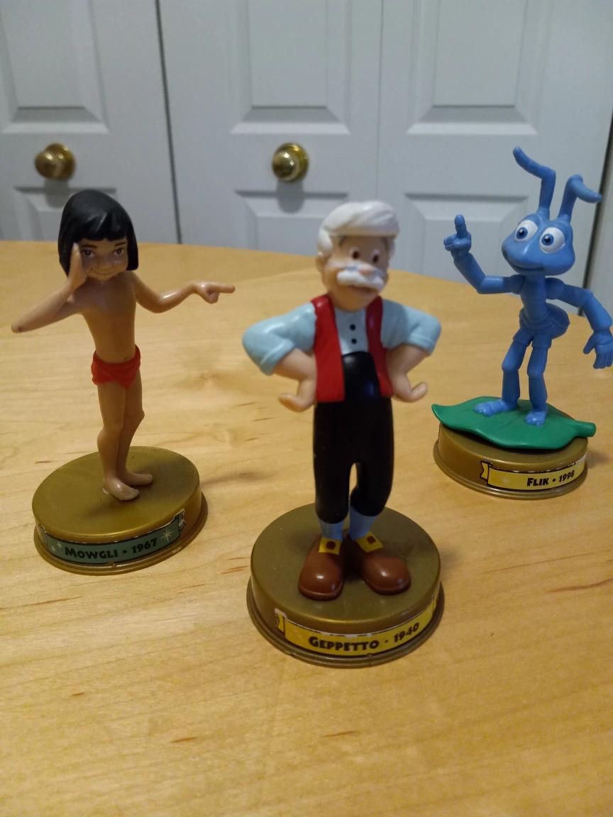 Disney collectables image indicator(2)