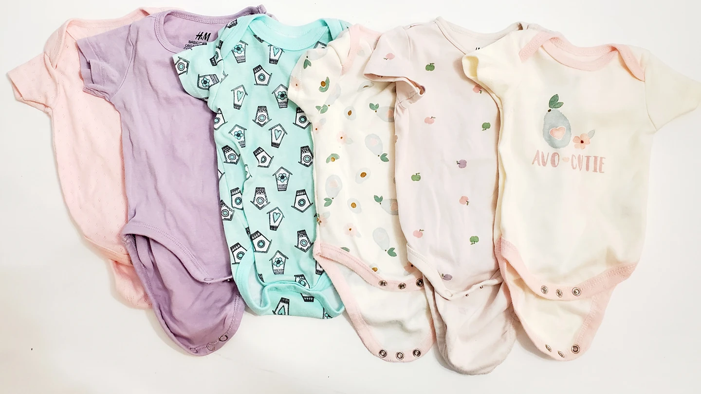 Baby clothes (0-3 months)