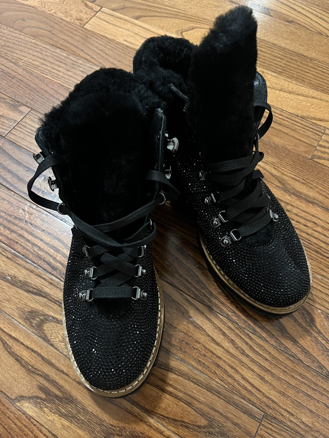 Lola Cruz Women boots