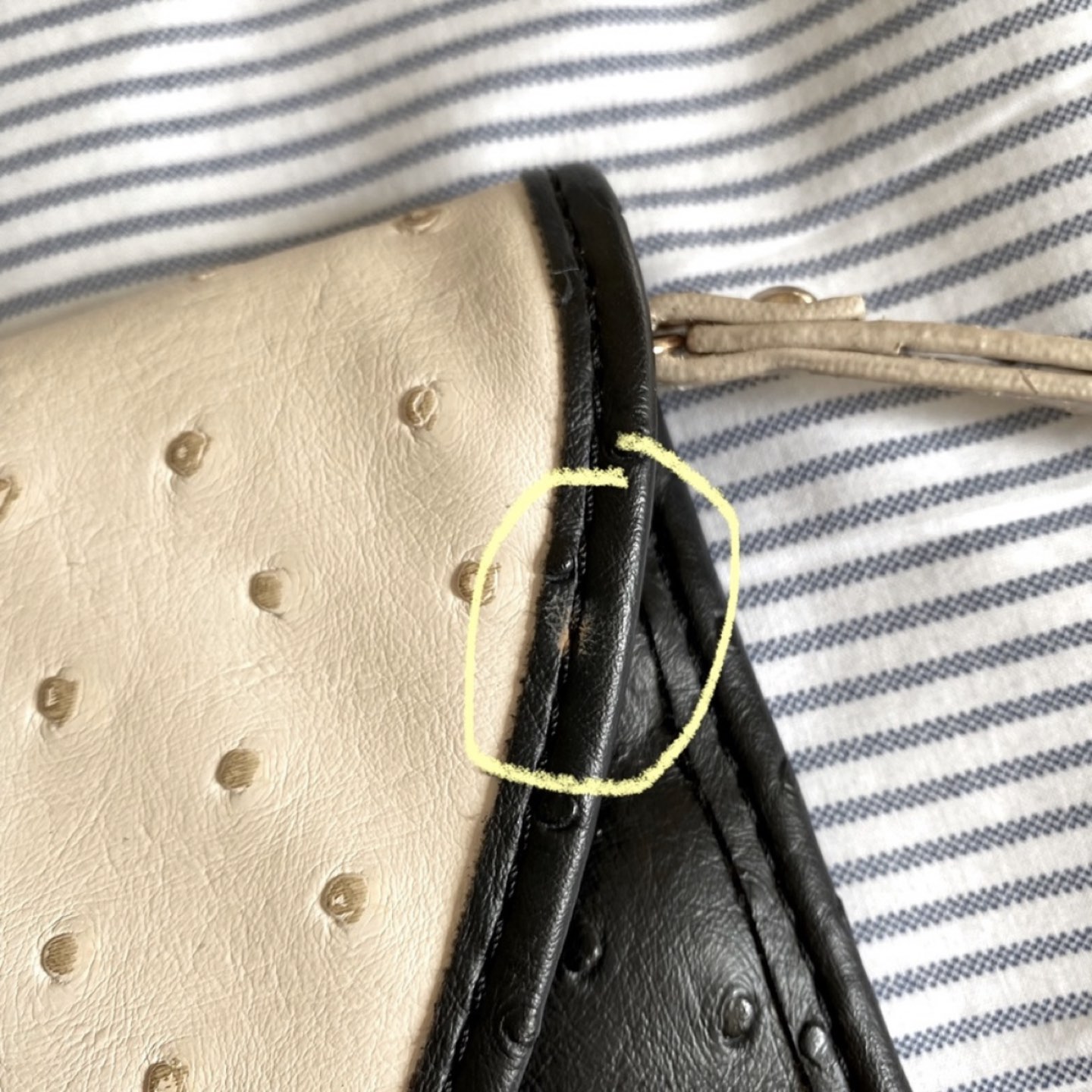 ALDO beige black envelope hand bag image indicator(6)