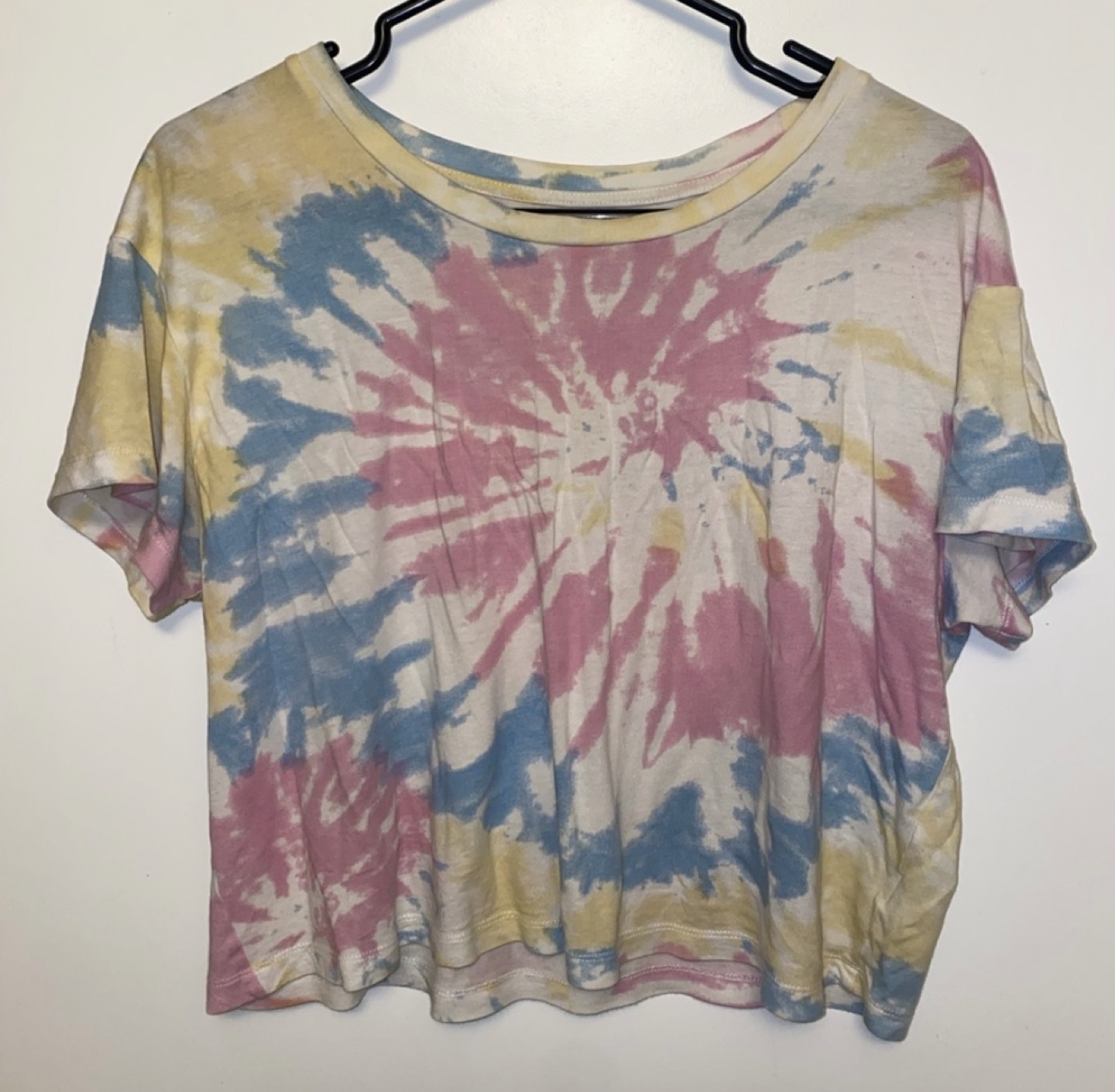 Tie dye crop top thumbnail